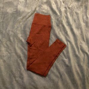 Goddess Leggings Windsor Wine NWOT